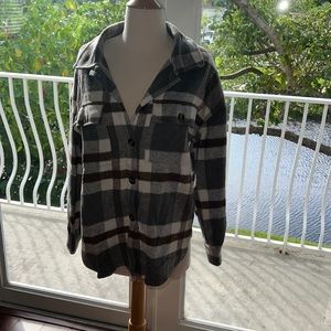 Super soft button down flannel shirt size M